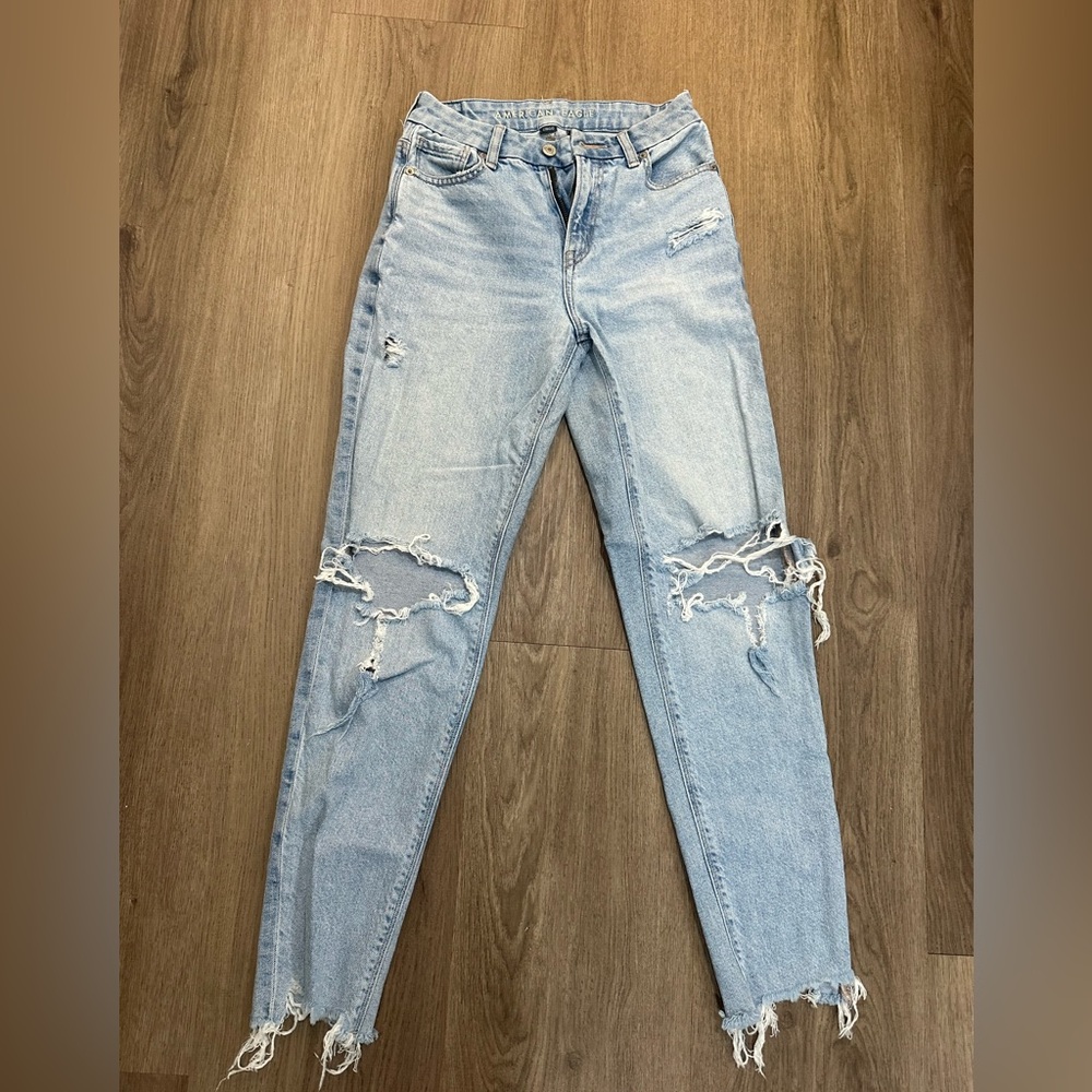 American Eagle Jeans Size 00 - Lightly worn!